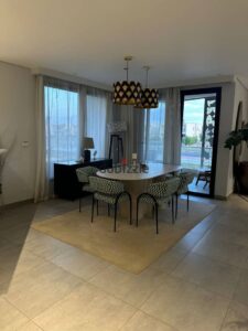 من المالك مباشره شقه متشطبه في بالم هيلز بالقرب من The Crown و الجولف أكستنشن و دقائق من New Giza 6,300,000 ج.م