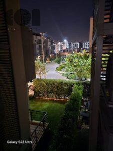 شقه للبيع بسعر لقطه استلام فوري في كومبوند فيفث سكوير المرحله الاولى لسرعه البيع تشطيب سوبر لوكس 10,250,000 ج.م