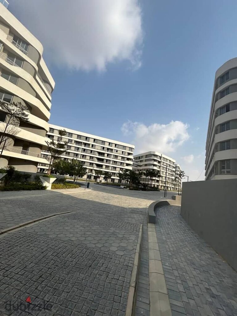 شقة 240 متر استلام فوري في بلوم فيلدز بسعر لقطة 0