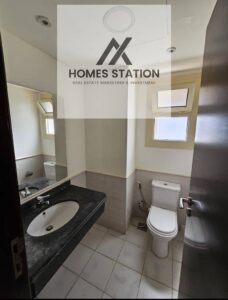 فيلا مستقلة للإيجار في ميفيدا مساحات واسعة وتجهيزات كاملة لو بتدور على فيلا مستقلة تجمع بين الراحة، الخصوصية، والموقع المتميز داخل كمبوند راقي 120,000 ج.م