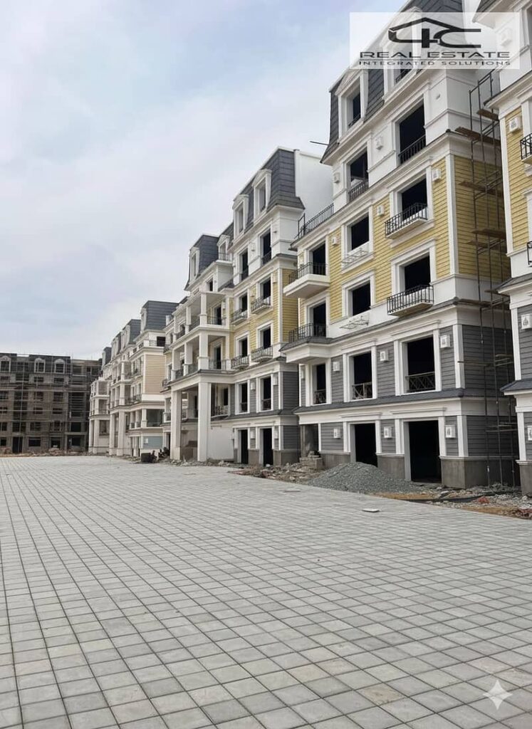 اي فيلا رووف  240م  بمقدم  و  اقساط  لوكيشن  مميز اوبن  فيو  في  ماونتن  فيو  اي  سيتي  التجمع  الخامس  القاهرة  الجديدة  بجوار  ميفيدا  و هايد بارك 0