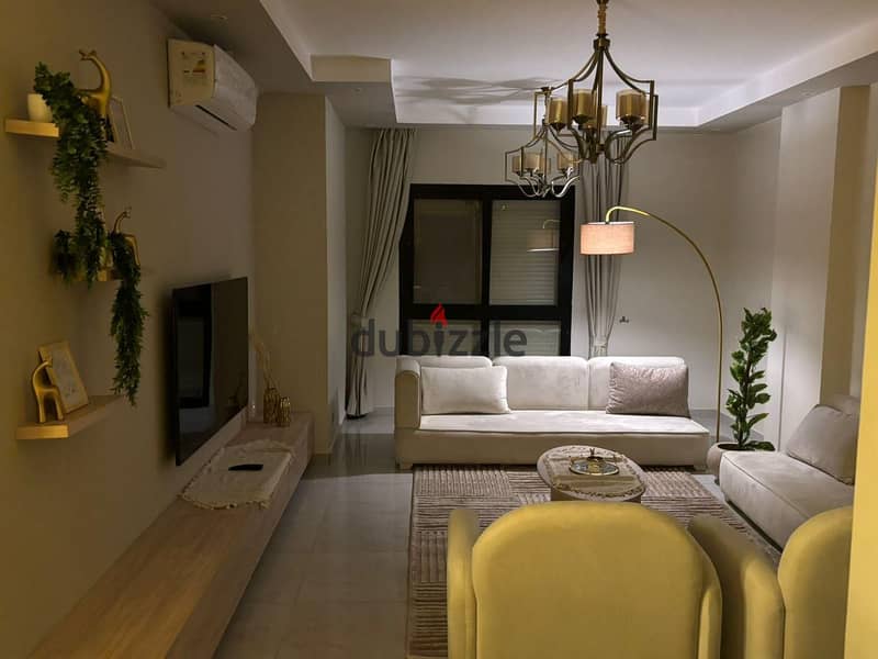 شقة للايجار بالمطبخ و التكيفات في سوديك فيليت التجمع الخامس 0