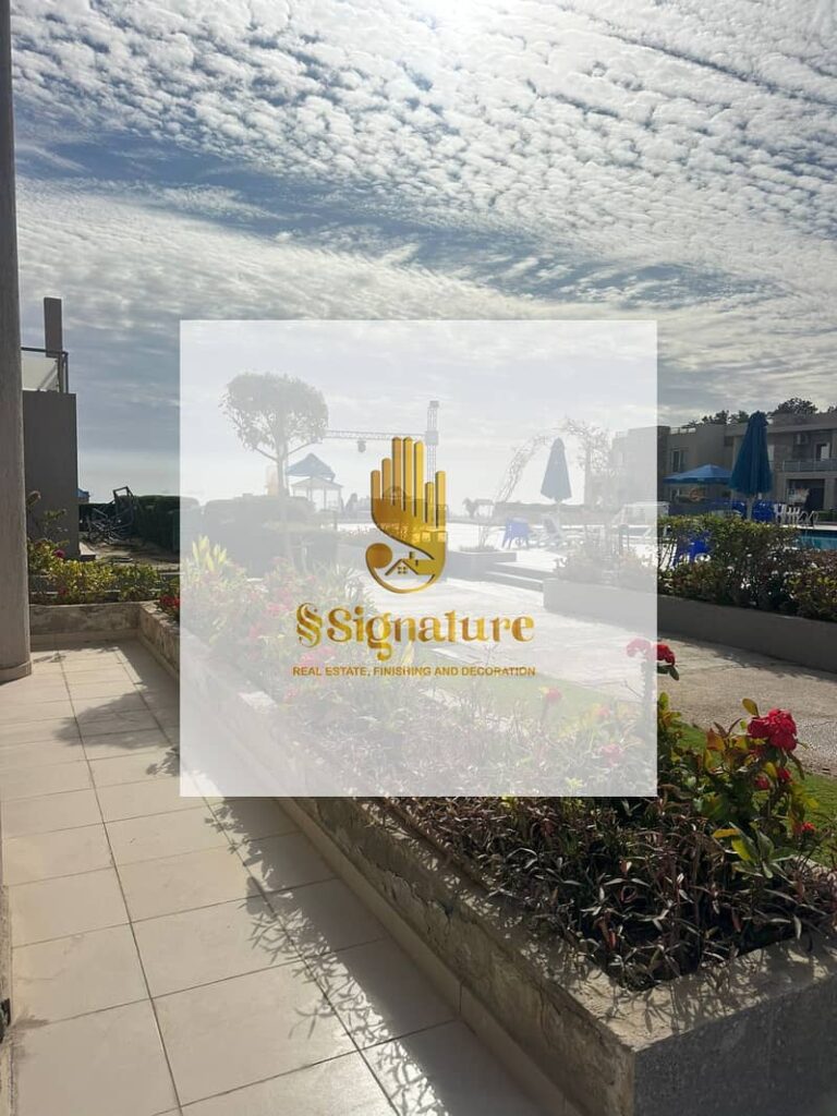 شاليه  فندقي  فاخر 100 م  بجارن  في  توليب  ريزدنس العين  السخنة  - 2  نوم  -  فيو مميز علي الاكوا  وحمام  سباحة  -  متشطب  بالتكيفات وفرش فندقي راقي. 0