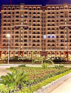 شقه للايجار السكنى او الادارى 175 م كومباوند صواري 22,000 ج.م