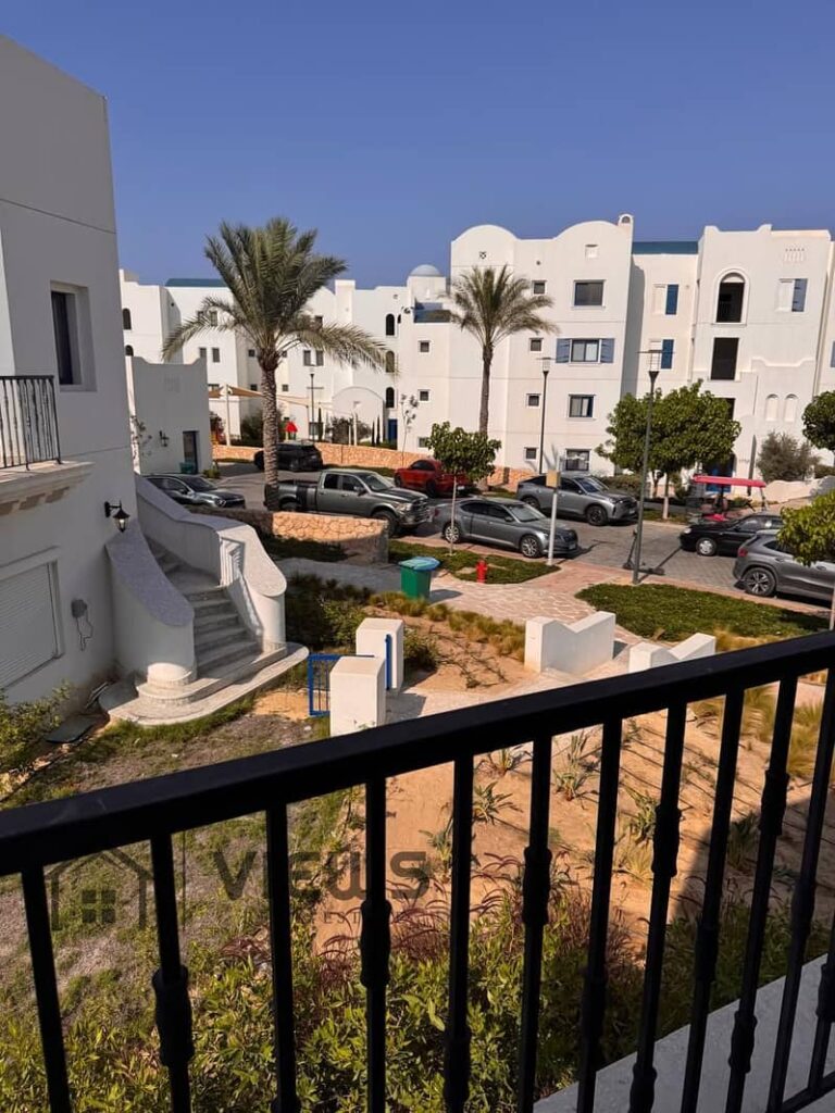 شاليه 183م + 131م حديقة مباشر علي حمام السباحة موقع متميز جدا مراسي Marassi 0