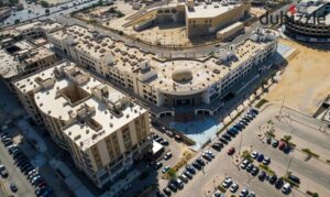 مطعم للإيجار بمساحة 100 م مع بمساحة خارجية في موقع استراتيجي على المحور المركزي 70,000 ج.م