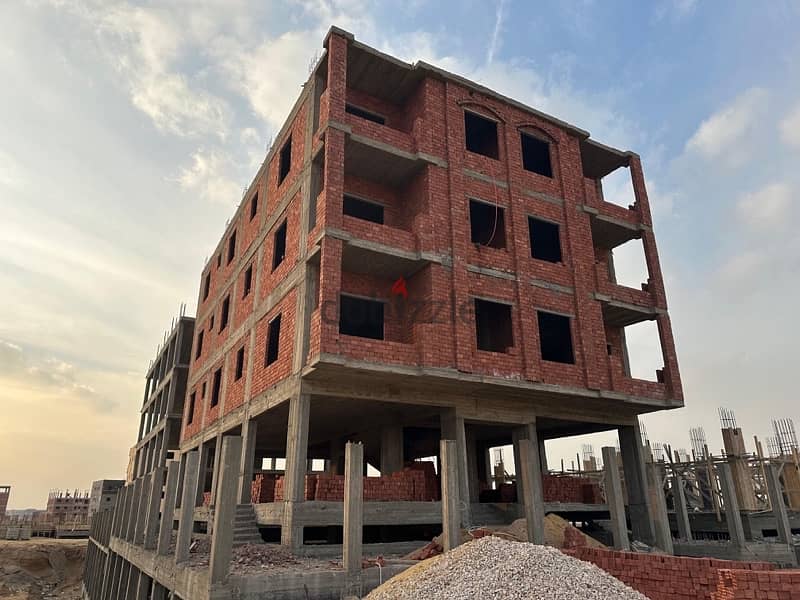 لسرعة البيع شقة ب اقل سعر في منطقة شمال الرحاب ب 21 الف جنية للمتر 0