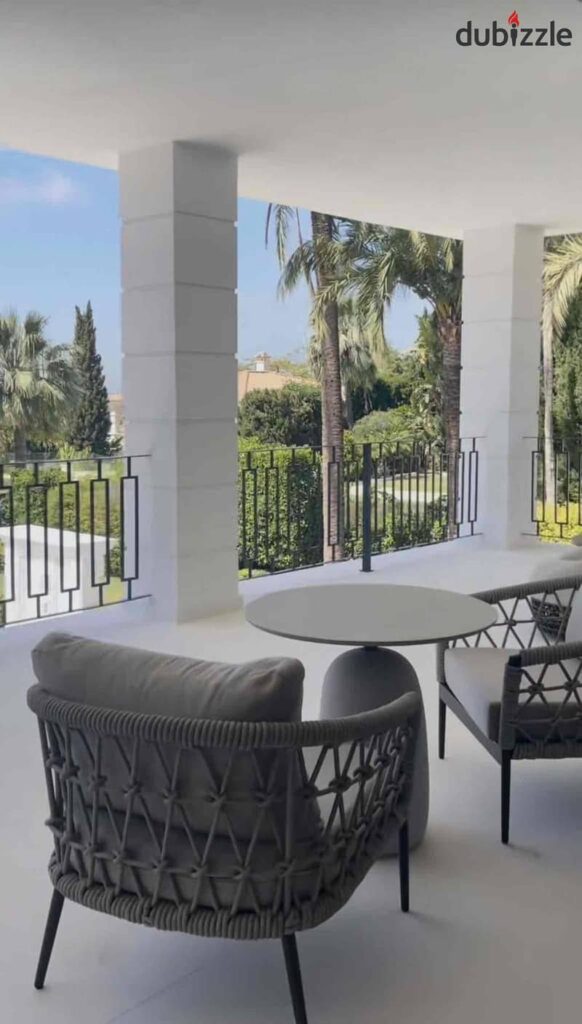 شقة 145م متشطبة 3 غرف علي هضبة بالم هيلز في أكتوبر امام نادي الجزيرة 0