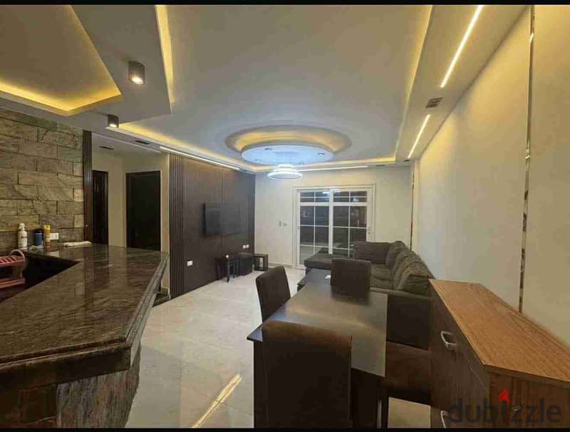 شقة للايجار مفروش بمدينتي في B7 بجوار الخدمات 0