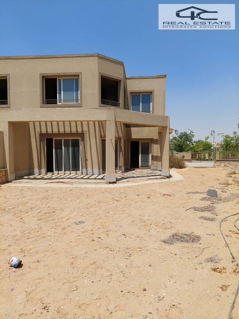 فيلا توين هاوس للبيع فيpalm hills القاهرة الجديدة، 525م استلام فورى في بالم هيلز بالقرب من هايد بارك. 0