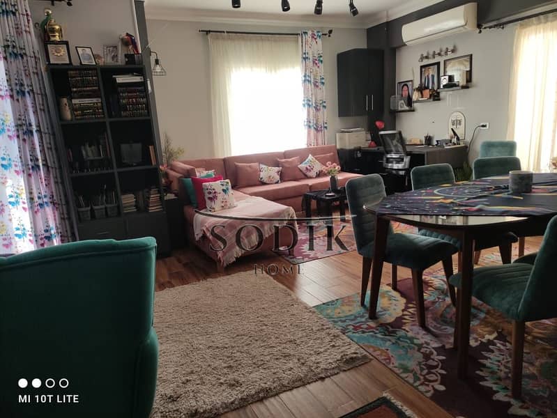 امتلك شقه 230 متر فى ارقى احياء العبور الحى السايع   اول بلكونه  اللترا سوبر  لوكس 0