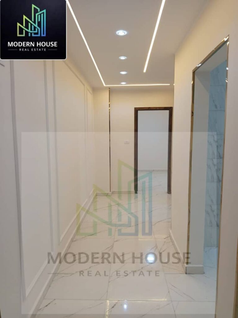 شقه للبيع في كمبوند المدينه المنورة حدائق اكتوبر 0