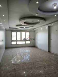 3,500,000 ج.م شقه للبيع في شارع الملك فيصل الرئيسي 185م ببرج فندقي