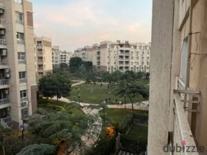 للبيع بسعر لقطه فى مدينتى مساحه 82 متر فى البى7 فيو جاردن 4,200,000 ج.م