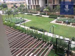 110,000 ج.م دوبلكس يجاردن خاصة متشطبة بالمطبخ و التكييفات للأيجار في موقع مميز فيو مفتوح في كمبوند سوديك ايستاون بجانب الجامعة الامريكية و كمبوند سوديك فيليت .