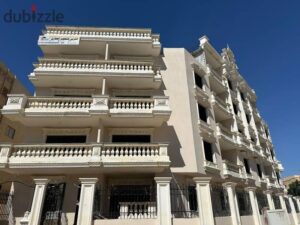 شقة للبيع 240م دور ثاني – مدينة الشروق – لوكيشن مميز-المنطقة الثانية عمارات 3,840,000 ج.م