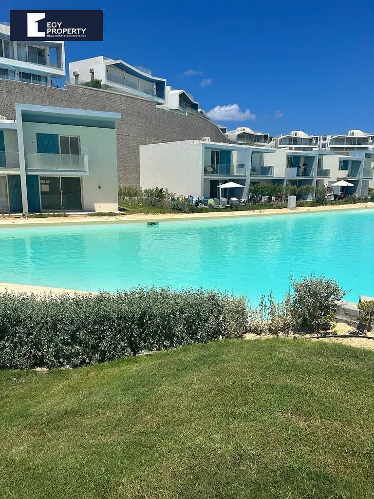 فيلا مستقلة للبيع بإطلالة على البحيرة، جاهزة للسكن في فوكا باي الساحل الشمالي 0