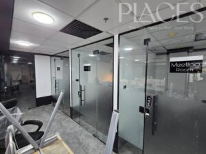 مكتب إداري جاهز للتشغيل فورًا في منطقة أعمال مميزه بالتجمع الخامس في داون تاون مساحه 366 متر 627,690 ج.م