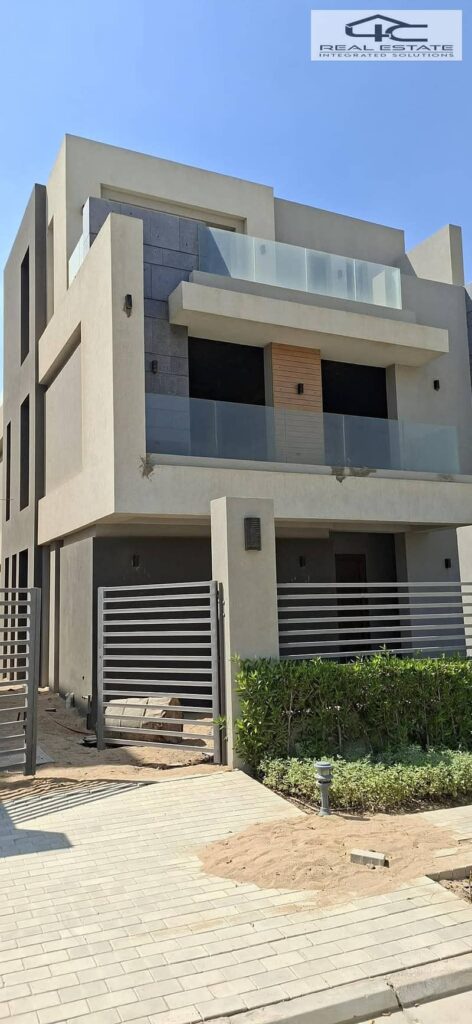 فيلا  توين  هاوس  للبيع  286م  استلام  فوري   لوكيشن  مميز  اوبن  فيو   لاند  سكيب   في  لافيستا  سيتي  العاصمة  القاهرة  الجديدة La vista City 0