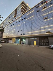 دور ادارى للايجار مرخص ف اقوي مبني ادارى في المعادى للشركات العالمية 2,000,000 ج.م