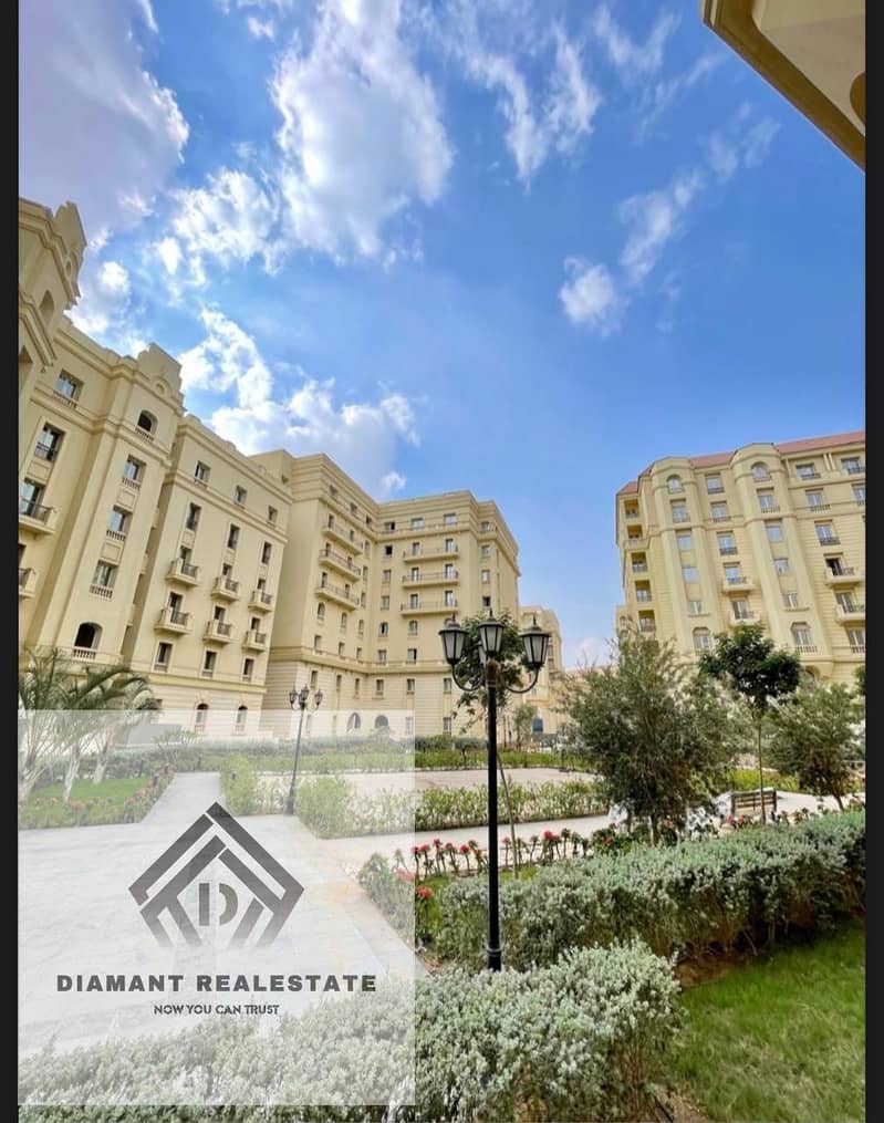 شقه للبيع استلام فوري بمقدم 61الف وبالتقسيط علي 15سنه متشطبه VIP في جاردن سيتي جاهزه للسكن 0