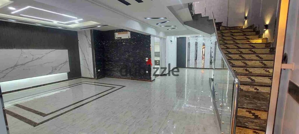 استلم فورا تاون هاوس كمبوند قطاميه جاردنز تشطيب كامل الترا سوبر ريسيل 0