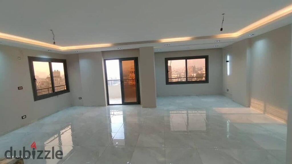 شقة للايجار دجلة المعادى ٣ غرف اول سكن 0