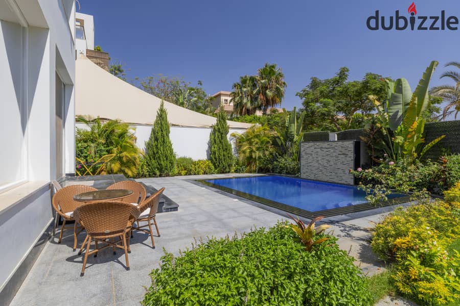فيلا فاخرة مكونة من 4 غرف نوم ماستر مع مسبح خاص 0