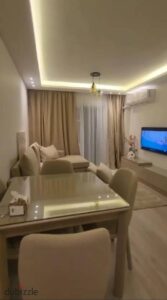 للايجار المفروش تشطيب سوبر لوكس علي فيو مفتوح في B10 مساحة 79 متر 30,000 ج.م