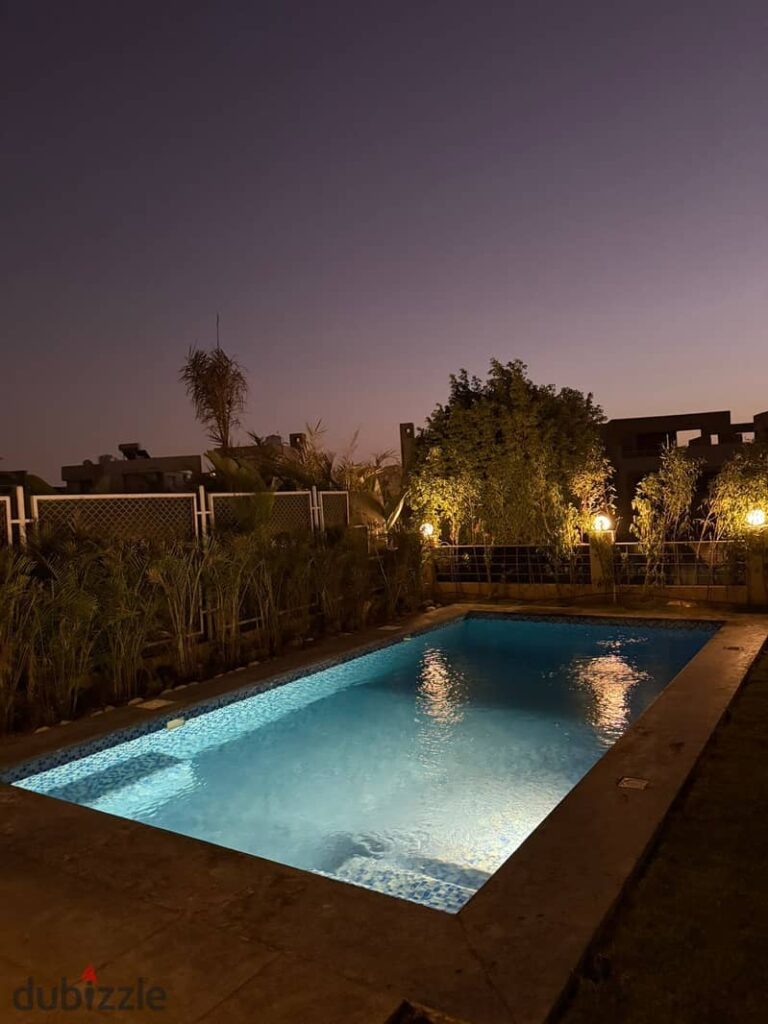 فيلا مفروشة 4 غرف نوم في كمبوند بالم هيلز جولف اكستنشن في 6 اكتوبر 0