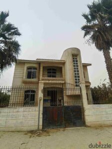 فيلا للبيع في كمبوند الشروق ٢٠٠٠ نص تشطيب ١٢٠٠ متر 20,000,000 ج.م