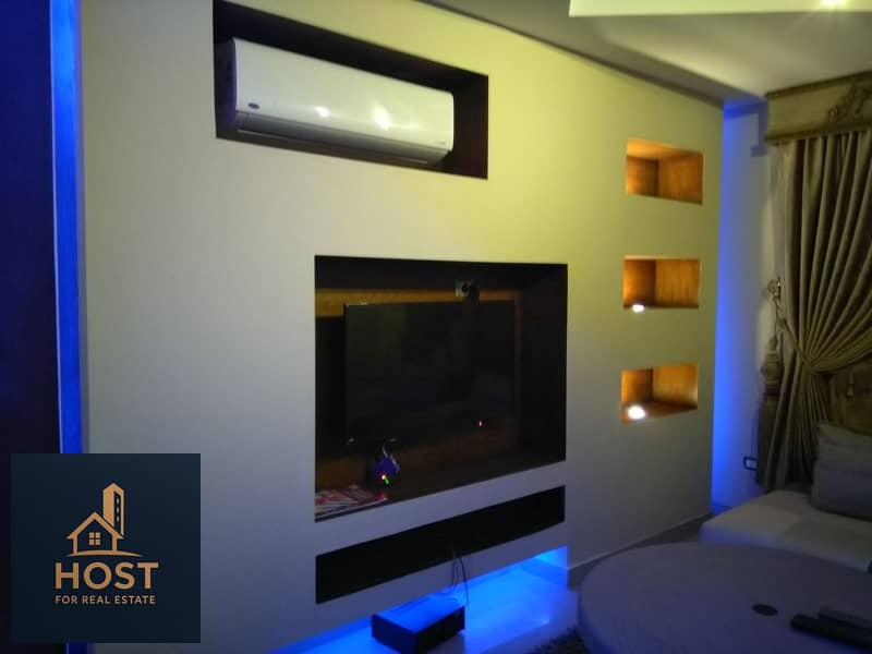 شقة مفروشة بالكامل للإيجار – كمبوند النرجس 5 | التجمع الخامس  فرصة رائعة للسكن الراقي في واحدة من أفضل مناطق التجمع الخامس.   شقة واسعة بتشطيب سوبر ل 0