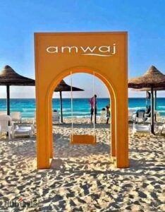 شالية لوفت 78م للبيع في قرية امواج الساحل الشمالي فيو مميز جدا على حمام سباحة وشايف البحر 6,685,000 ج.م