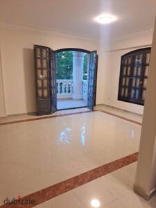 شقة للايجار قانون جديد سكنى او ادارى فيلات الحى الاول التجمع الخامس 27,000 ج.م