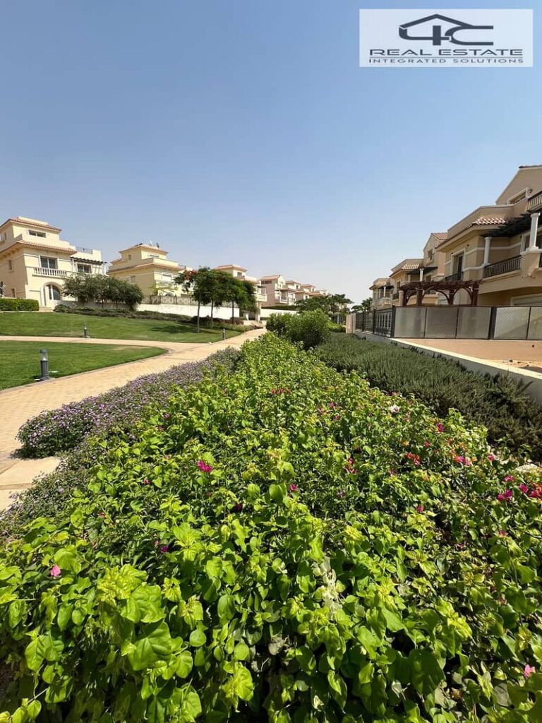 فيلا استاندالون لقطه بسعر مميز في السوق استلام فوري للبيع في هايد بارك نيو كايرو التجمع الخامس in Hyde Park New Cairo Fifth Settlement 0