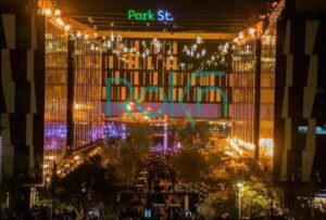 130,000 ج.م مكتب للايجار ف بارك ستريت بسعر مميز جدا وفيو البلازا