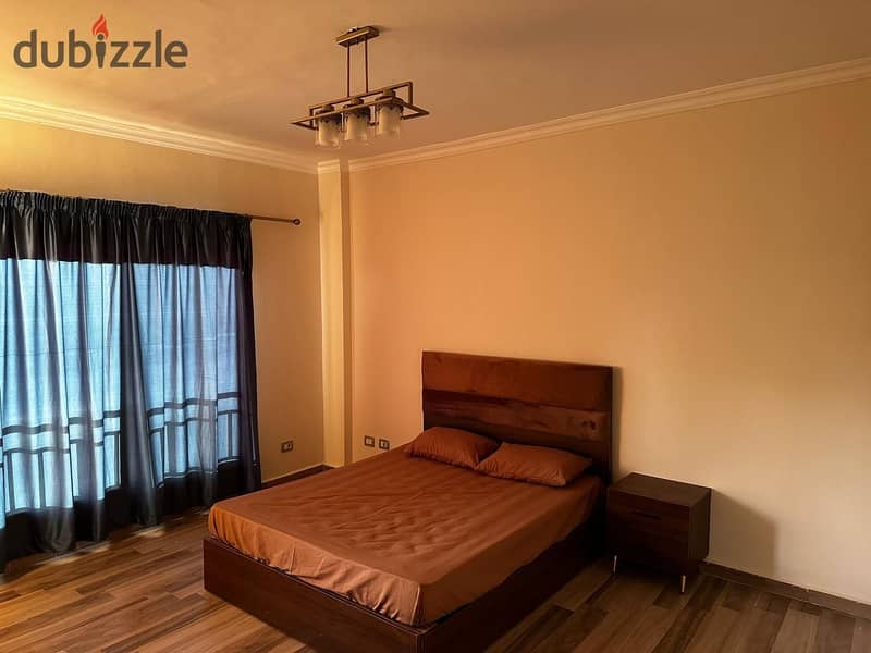 شقة مفروشة للإيجار بمساحة 161 متر مربع، 3 غرف نوم، في موقع مميز داخل كمباوند وصال. 0