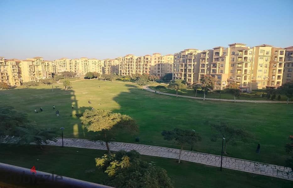 شقه للايجار قانون بمدينتي 175م دور رابع تشطيب شركه فيو  وايد جاردن بحري بموقع مميز بمنطقة B1 بجوارالمسجد والخدمات 0