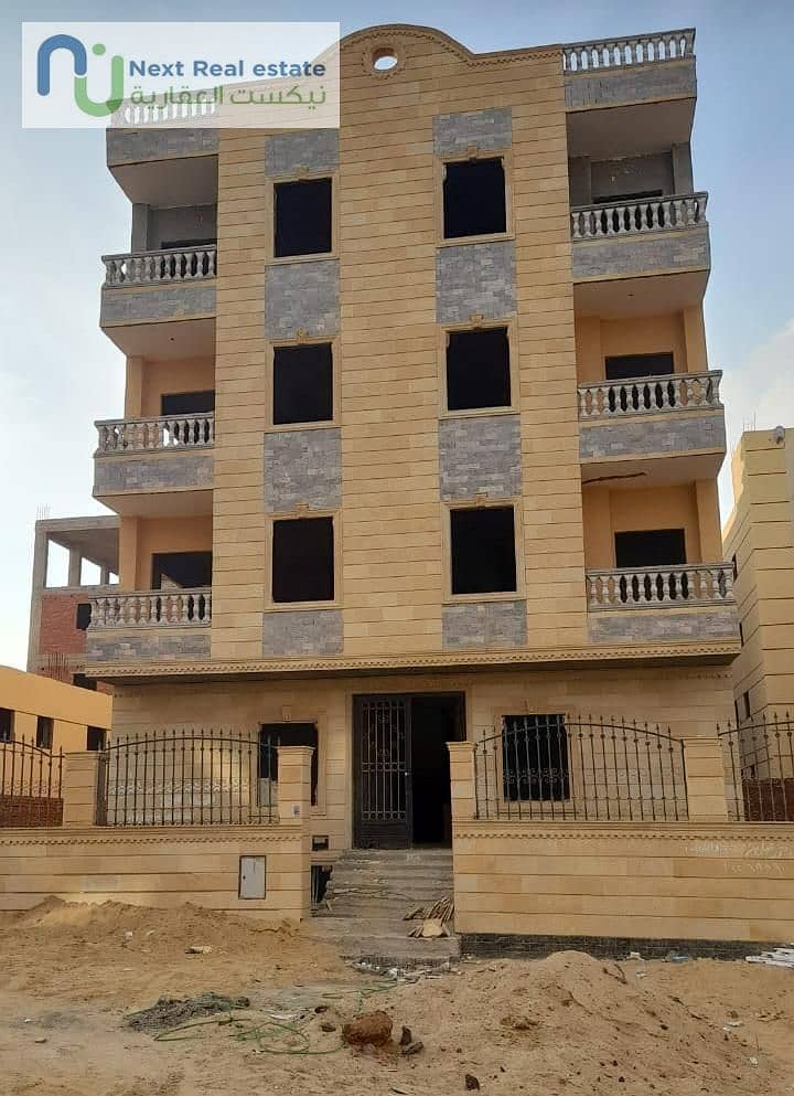 شقه للبيع في الحي المتميز 0