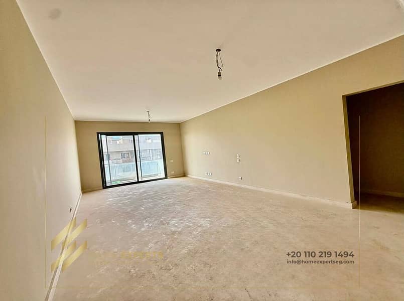 شقة للإيجار في فيليت، مجهزة بمطبخ وتكييفات 0