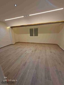 4,400,000 ج.م شقه للبيع في حي التامن على شارع رئيسي