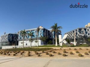 30,000 ج.م عيادة للايجار 64م في مول كازان خلف مول العرب 6 اكتوبر متشطب بالتكييفات