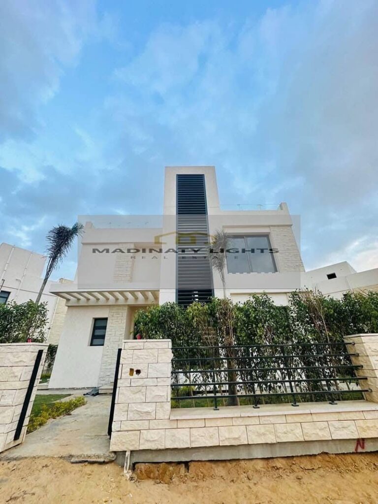 فيلا للبيع فى مدينة نور ستاند ألون نموذج B حجز 10-2023 باجمالى 21 مليون على 10 سنوات تميز عالL8 بمساحة أرض 491 متر فرصة بأقل من سعر الشركة ب25 مليون 0