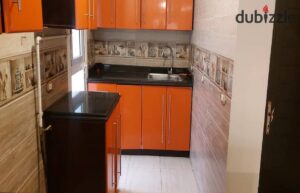 13,500 ج.م شقه للايجار قانون بالمطبخ بمدينتي82م دور خامس تشطيب خاص بموقع مميز بمنطقة B7 امام المسجد والخدمات