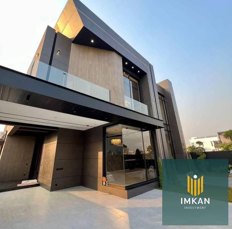 تاون هاوس كورنر للبيع على شارع ال90 فى كمبوند ذا كريست فى التجمع الخامس 0