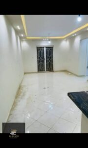 18,000 ج.م شقه فاضيه للايجار في كمبوند جاردينيا سيتي طريق السويس