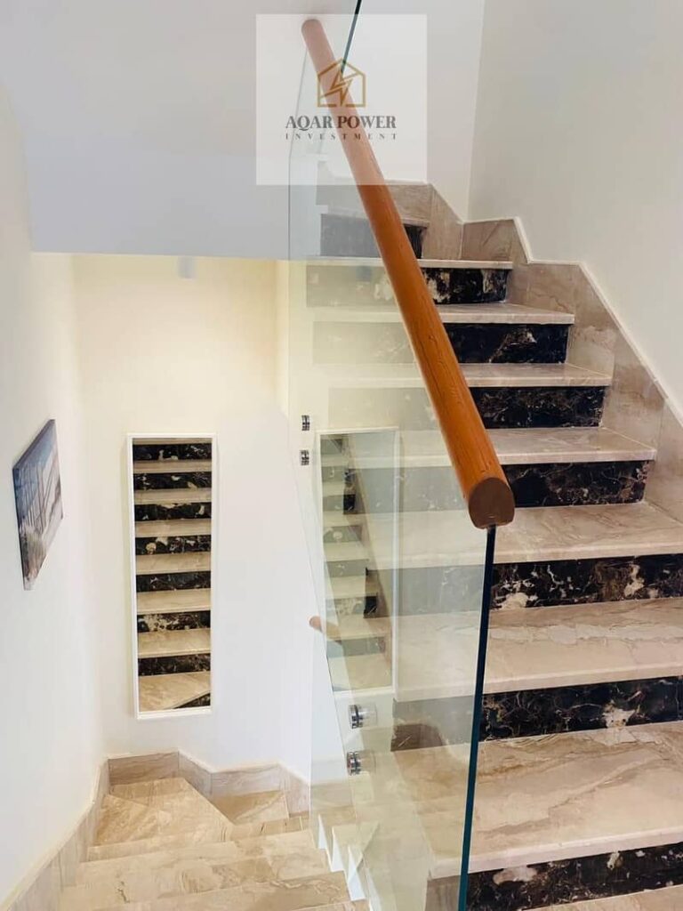 فيلا تاون هاوس استلام فوري متشطب بالكاملبجوار مدينتي للبيع في قلب المستقبل سيتي و دقايق من التجمع الخامس 0