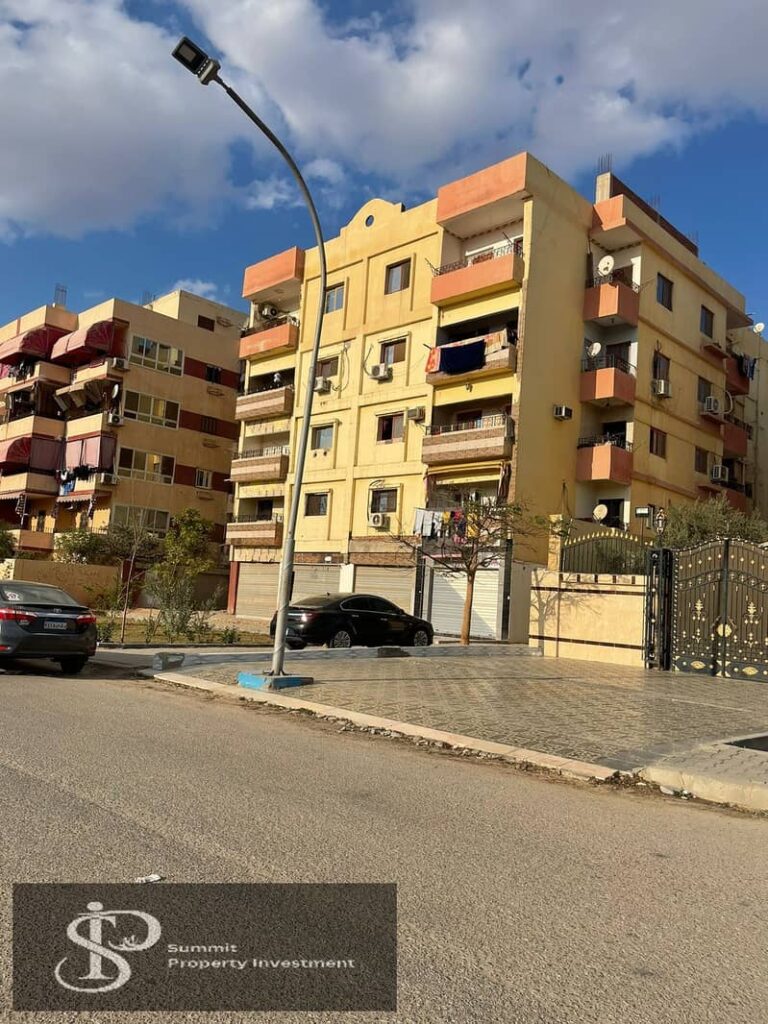 شقة للبيع المجاورة 10 مساحة 150 متر اهالي استلام فوري تشطيب سوبر لوكس 3 غرف دور تالت الحي الثاني العاشر من رمضان 0