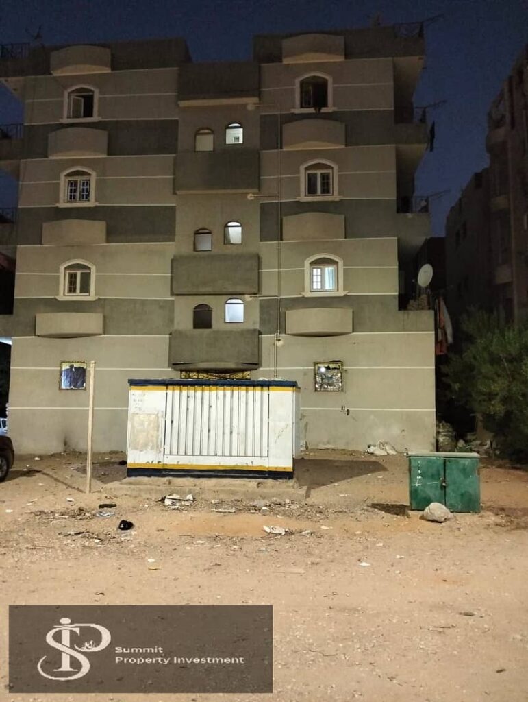 منزل للبيع المجاورة 59 4 ادوار و روف مساحة 190 متر العاشر من رمضان استلام فوري موقع مميز 0