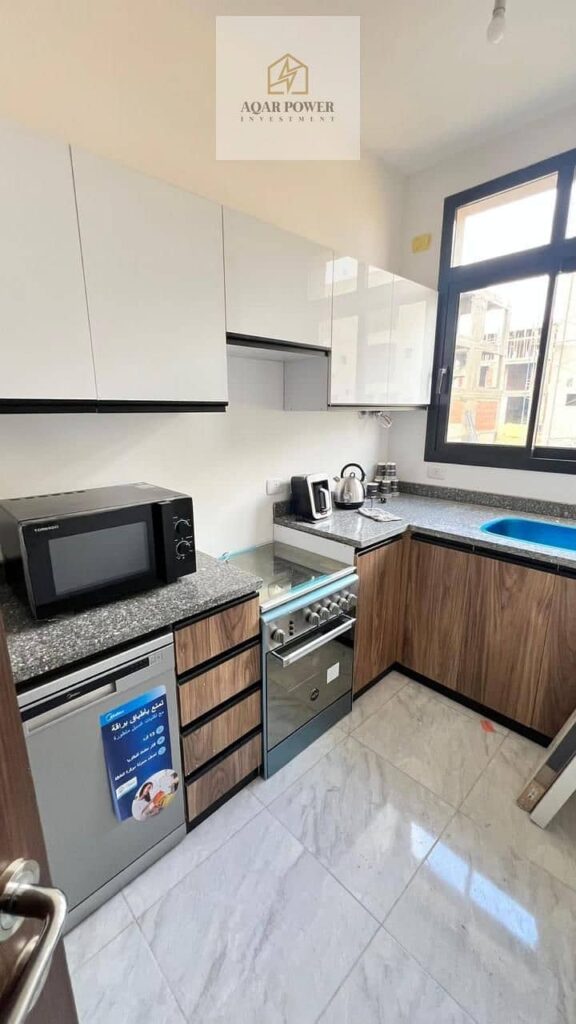 شقة بجوار مدينتي متشطبة بالكامل للبيع في قلب المستقبل سيتي دقايق من التجمع الخامس و العاصمة الادارية 0